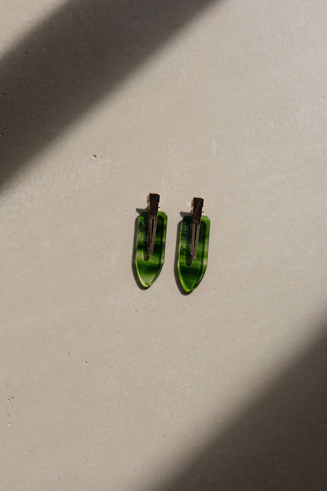 Smaragdgroene haarclips (set van twee)