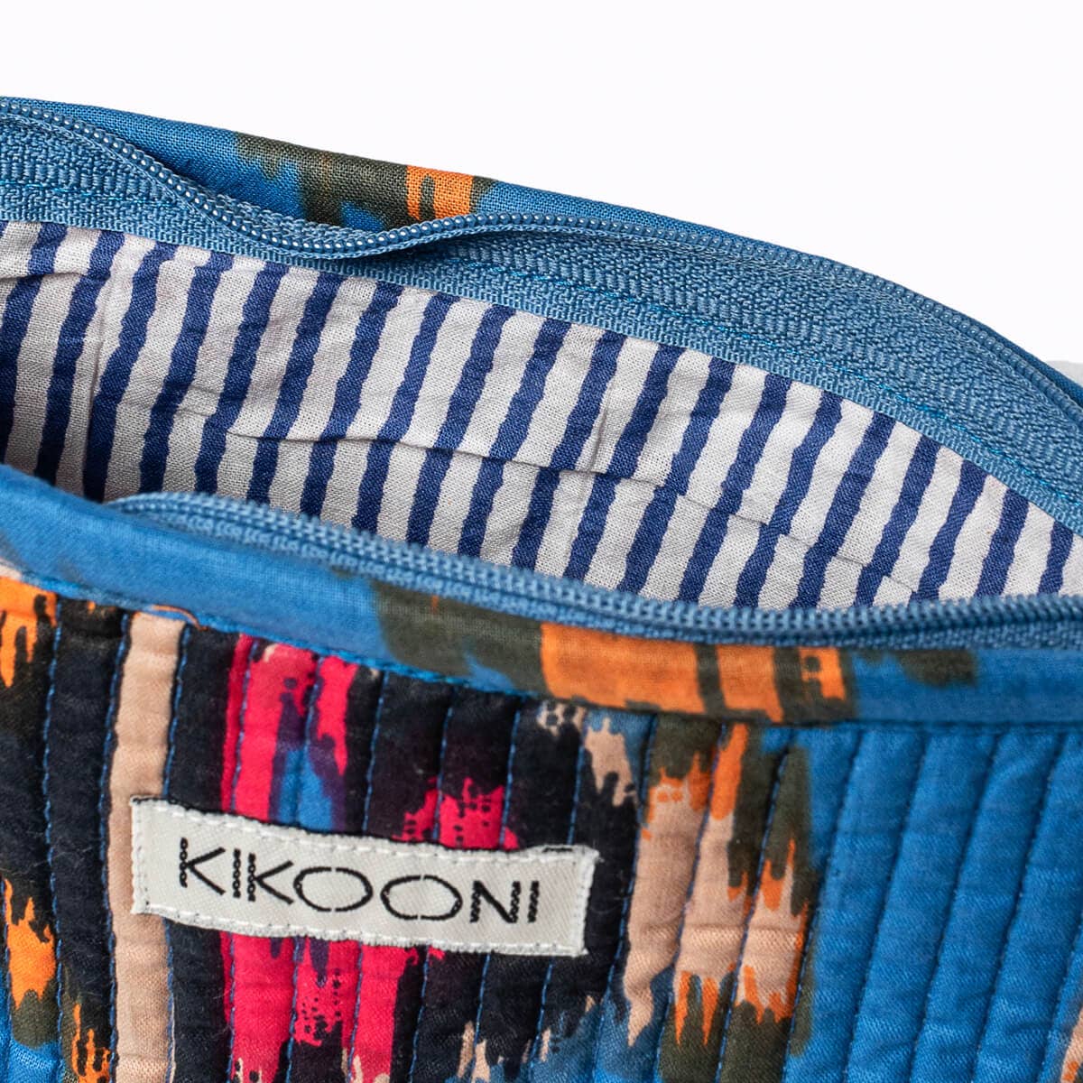 Blue Bloom  Pouch -20%