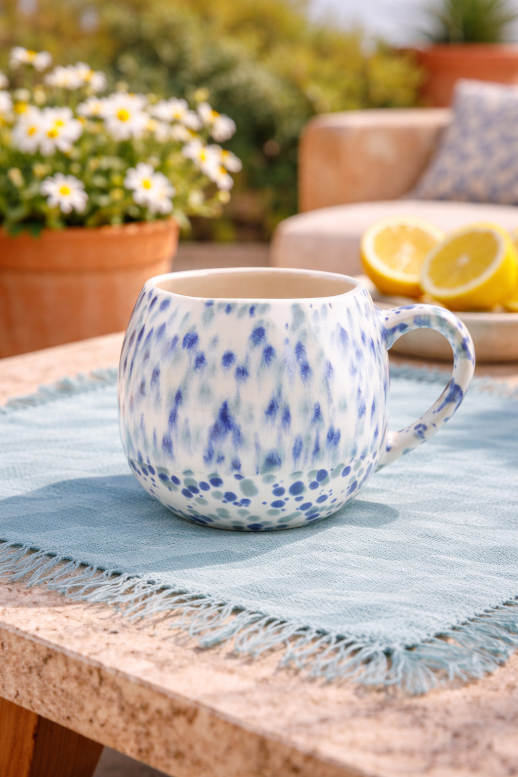 Salt&Pepper mok
 46cl dotted blue